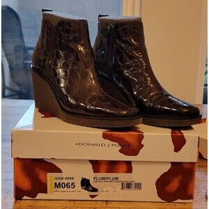 Donald Pliner Women's Booties 6. 5 Wedge Heel Pull On‎ Isha Plum/Brown Alligator